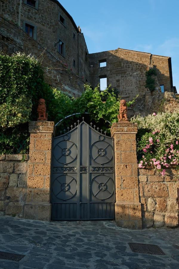 Appartamento Palazzo Storico Colesanti Bagnoregio Esterno foto
