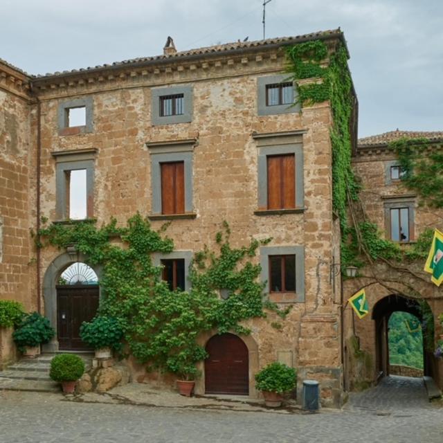 Appartamento Palazzo Storico Colesanti Bagnoregio Esterno foto